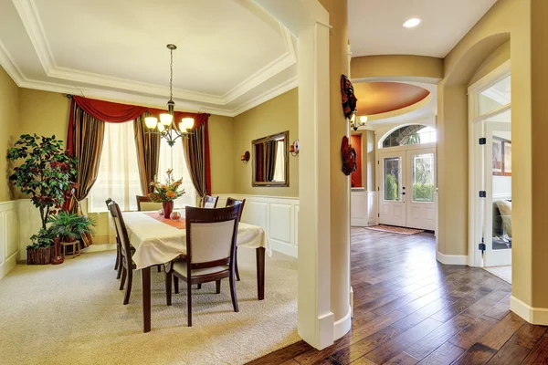 Amazing dining room interior with nice curtains.