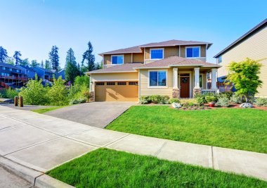 Lüks bej evin güzel kaldırım itiraz. 