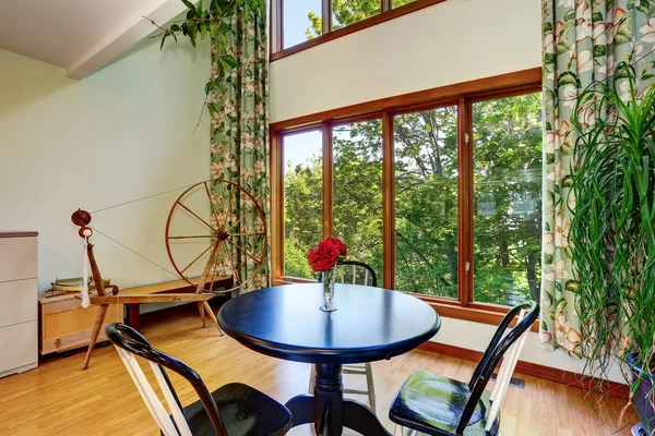 Traditional dining area with adorable curtains. — Stock Photo, Image