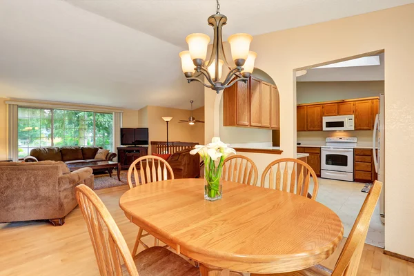 Open floor plan. Living room and kitchen room. View from dining ar — Stock Photo, Image