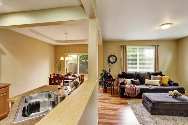Otevřete plán prostorového plánu. Obývací pokoj připojený k kuchyňskému prostoru. — Stock fotografie