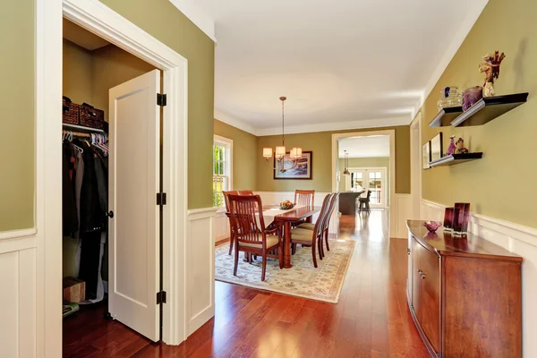 Brown and olive tones dining room interior — Stock Photo, Image