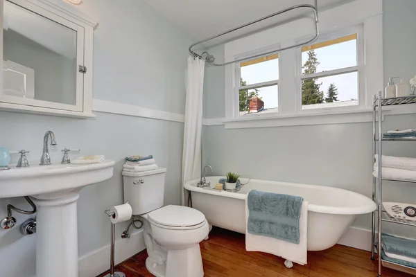 Interior design of craftsman bathroom with pastel blue walls — Stock Photo, Image