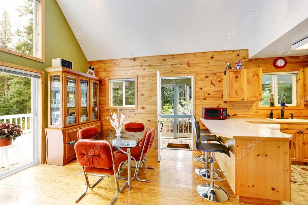 House Interior With Vaulted Ceiling And Open Floor Plan Stock