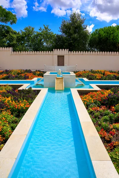 HAMILTON, NZ - FEBRUARY 25, 2015: Indian Char Bagh Garden in Hamilton Gardens — Stock Photo, Image