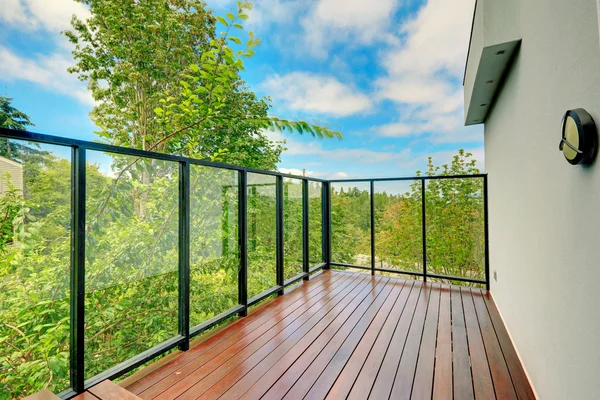 Screened walkout deck with wooden floor — Stock Photo, Image