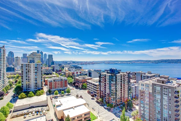 Panoramatický výhled na centrum města Seattle během letního času, washin — Stock fotografie