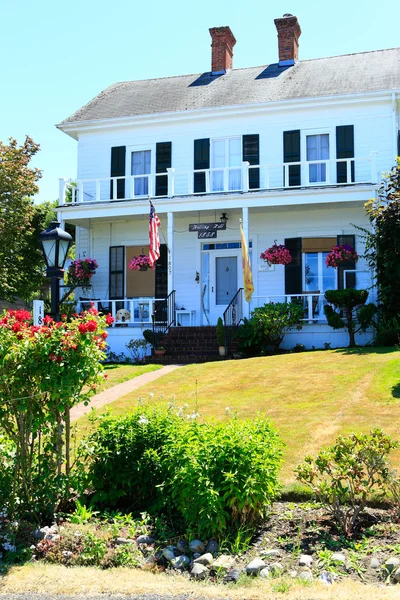 Historic architecture in Steilacoom town. Washington state — Stock Photo, Image