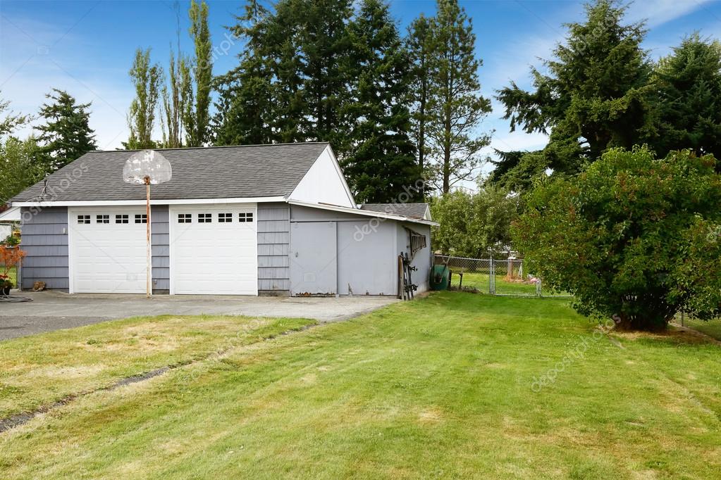 Two car garage. Countryside real estate. Kent, WA Stock Photo by