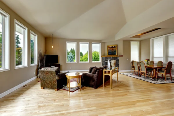 Living room with elegant dining area — Stock Photo, Image