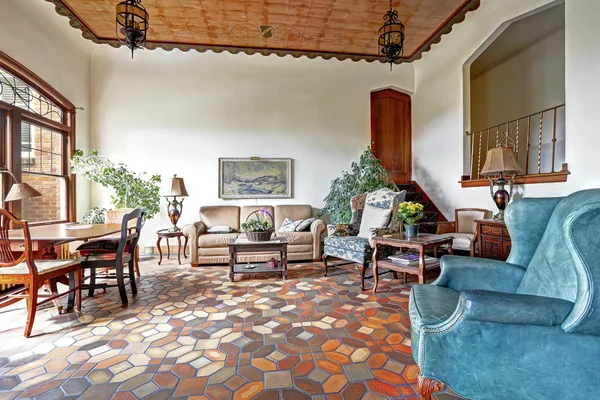 Foyer in old residential building. Downtown, Seattle — Stock Photo, Image