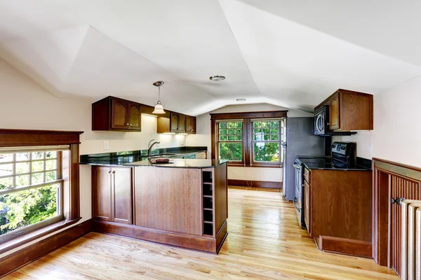 Dapur kamar dengan langit-langit berkubah — Stok Foto