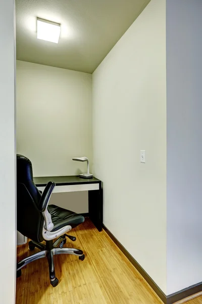 Small office area im modern apartment — Stock Photo, Image