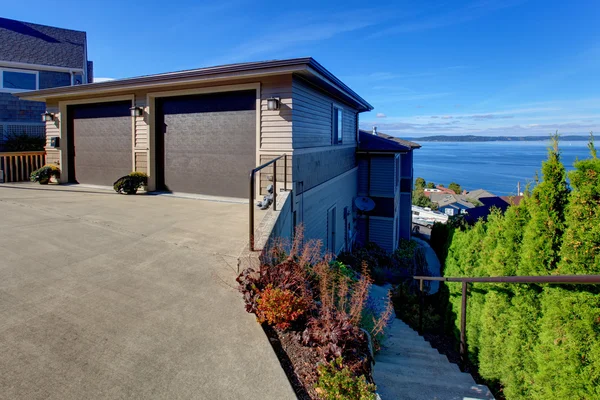 Real estate in Tacoma with beautiful Puget Sound view — Stock Photo, Image