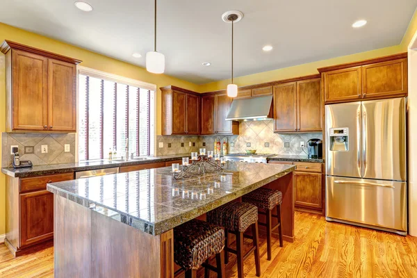 Luxury kitchen room with island — Stock Photo, Image