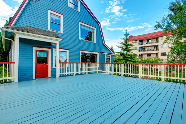 Large walkout deck with blue floor — Stock Photo, Image