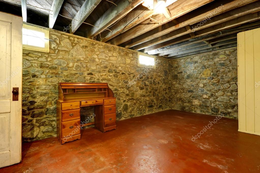 Basement room with stone trim walls Stock Photo by ©iriana88w 59509703