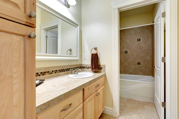 Light tones bahtroom vanity cabinet — Stock Photo, Image