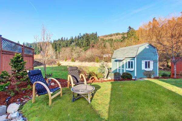 Gorgeous back yard with large covered porch. — Stock Photo, Image