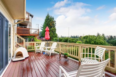 Manzaralı büyük balkon.