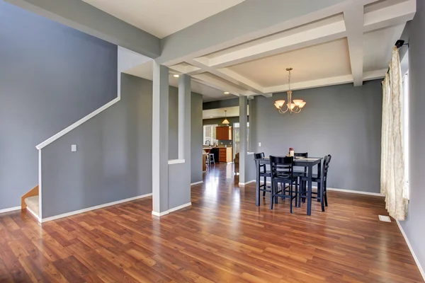 Simplistic dinning room with gray walls. — Stock Photo, Image