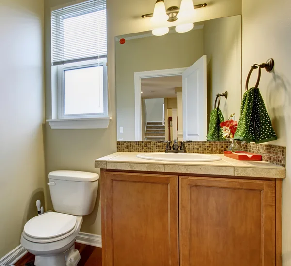 Small half bathroom with nice decor. — Stock Photo, Image