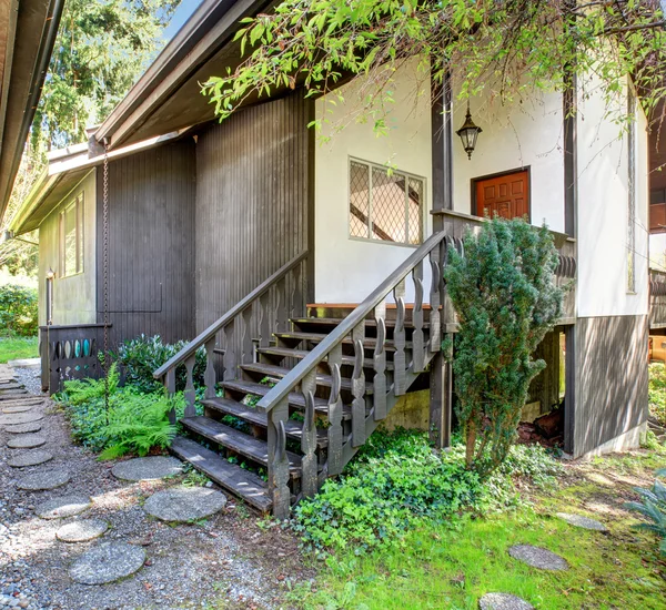 VIntiage style entrance to home. — Stock Photo, Image