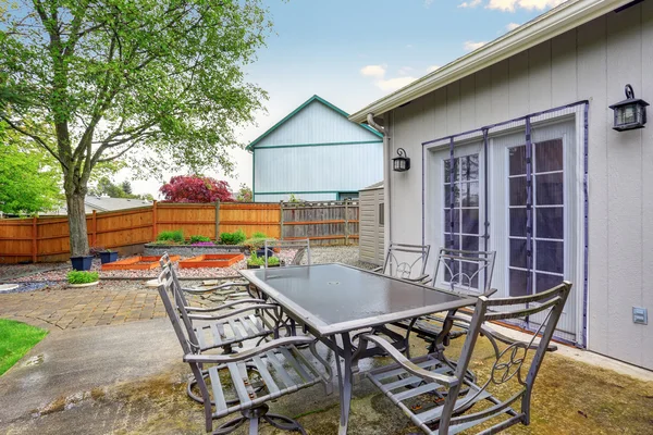 Lovely furnished patio with space. — Stock Photo, Image