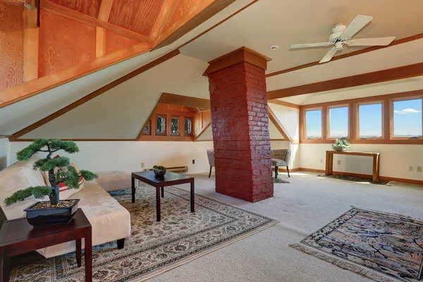 Living room with red brick beam. — Stock Photo, Image