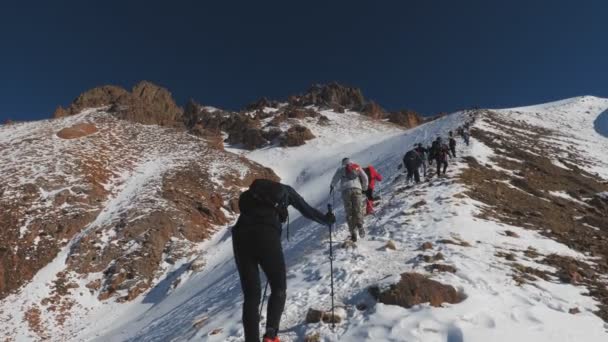 Región Alma Ata Kazakhstan Enero 2020 Carrera Hasta Cima Del — Vídeos de Stock