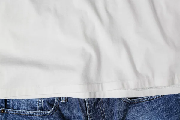 Shirt Branca Jeans Azul Close — Fotografia de Stock