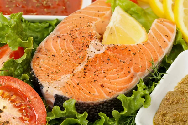 Salmon steak — Stock Photo, Image