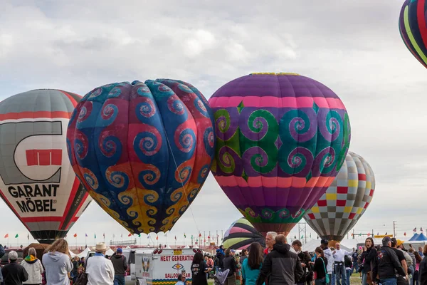 Albuquerque New Mexico Usa Oktober 2014 Verschillende Unieke Heteluchtballonnen Maken — Stockfoto