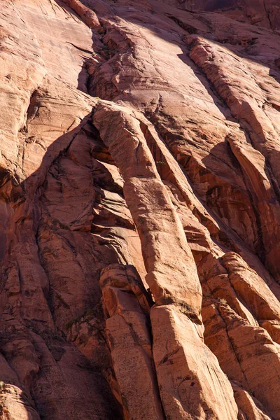 Vertikal Sandsten Valv Glen Canyon Med Eftermiddagsljus Klipporna Vilket Ger — Stockfoto