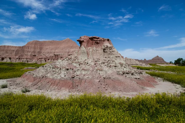 Un montículo de roca erosionante —  Fotos de Stock