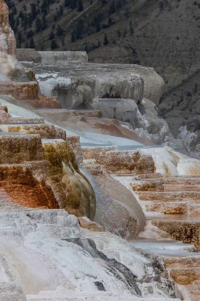 Mineralquellen fallen — Stockfoto