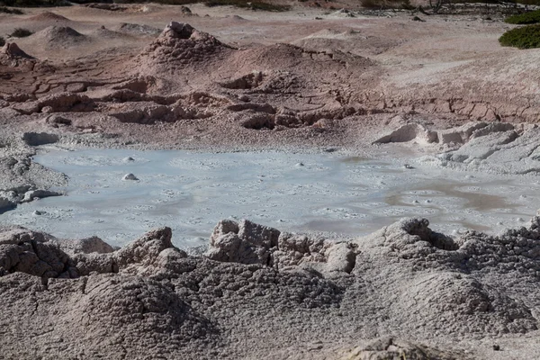 Çeşme boya kapları — Stok fotoğraf