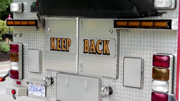 Keep back sign on Coquitlam fire Truck — Stock Video