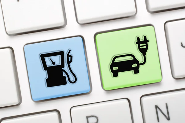 Tecla de gas y coche eléctrico en el teclado —  Fotos de Stock