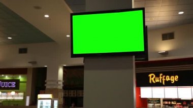 Yeşil billboard reklam TV