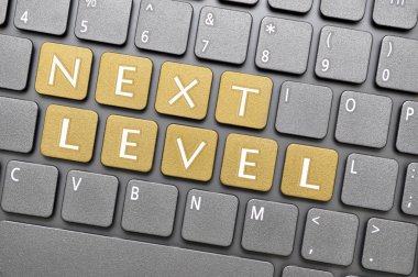 sonraki düzey anahtar üstünde klavye