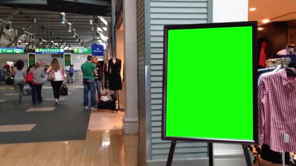 Groene reclamebord voor uw advertentie. — Wideo stockowe