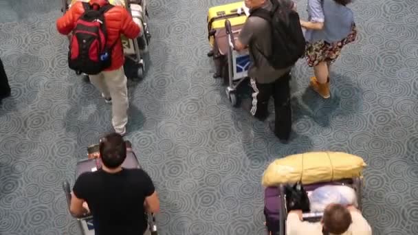 Terminal do aeroporto do lobby de chegada de internamento — Vídeo de Stock