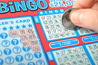 Piyango bileti Bingo denilen tırmalamak.
