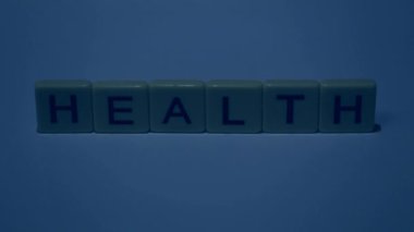 Beyaz arka plan üzerinde sağlık blokları