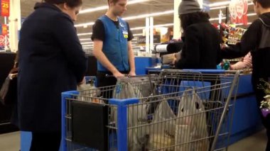 Sayaç port coquitlam Bc Kanada deposunda Walmart içinde kullanıma bir tarafı.