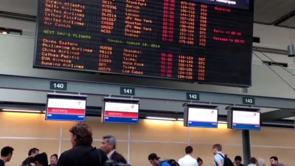 Un lado de la terminal del aeropuerto en Vancouver BC Canadá . — Vídeo de stock