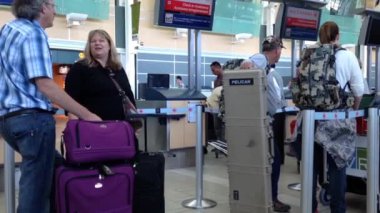 Air Canada bir tarafına bakın Counter Yvr Havaalanı içinde.