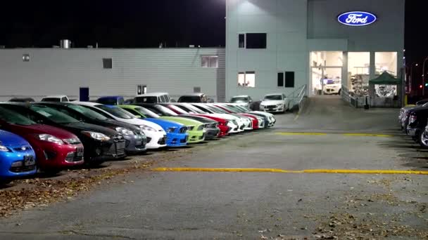 Ford automobile dealership at night scene in Port Coquitlam BC Canada — Stock Video