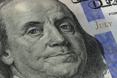 Yakın plan. Makro fotoğraf 100 dolarlık banknot.